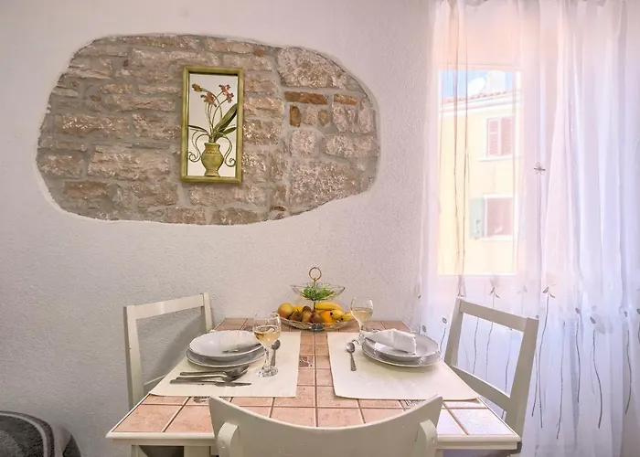 アパート Graciela